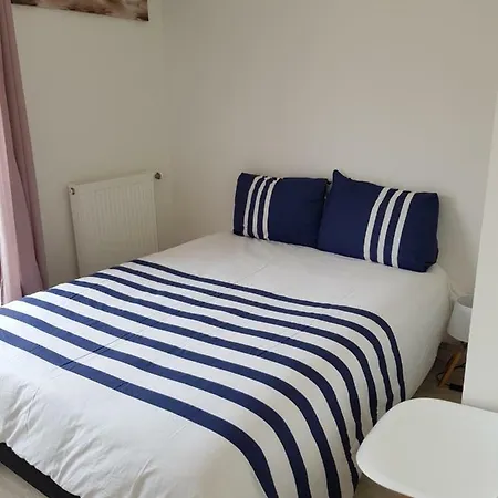 Comfortable Habitación en casa particular Aubervilliers