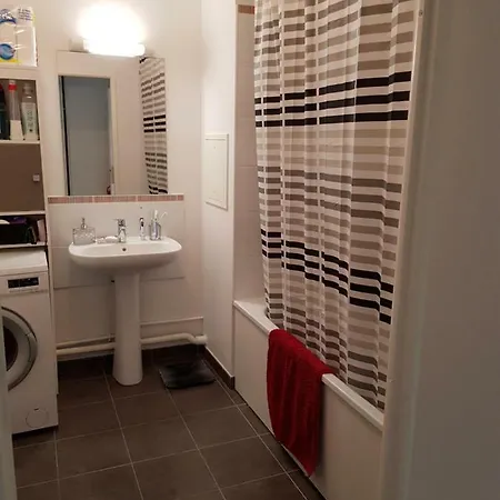 Comfortable Habitación en casa particular Aubervilliers